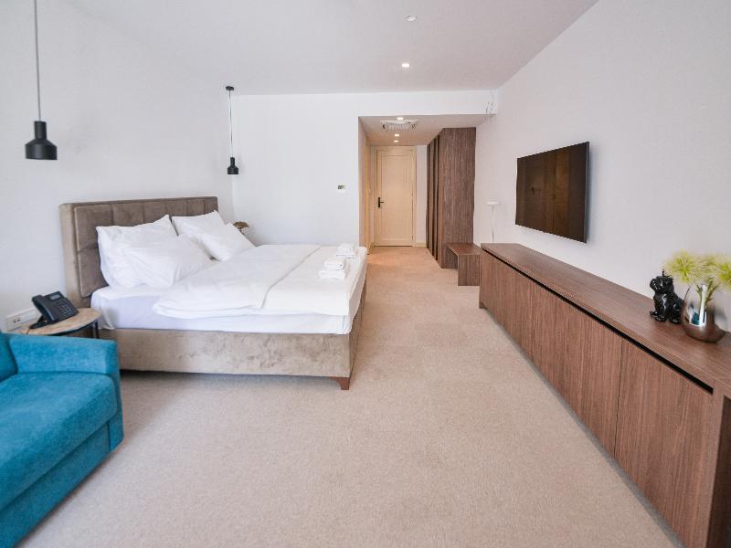 Hotel Riva - Budva image