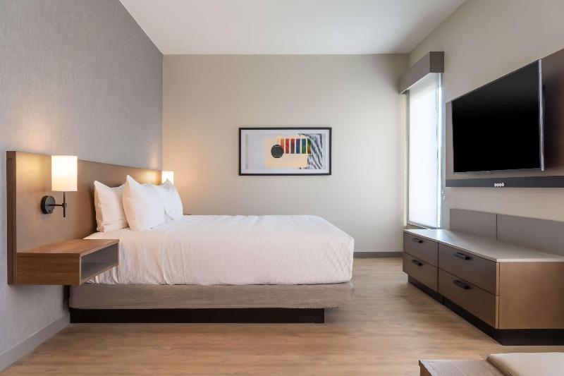 Hyatt Place Gainesville Downtown — photo 93