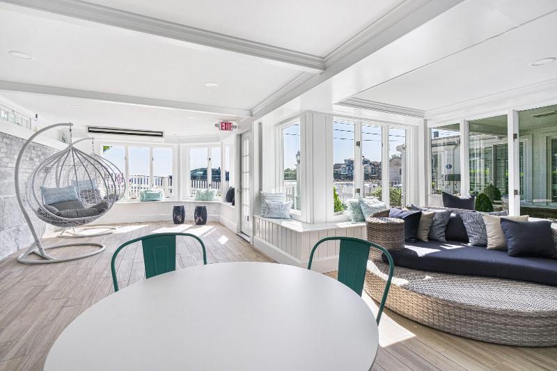 The Cove At Rockport Hotel image