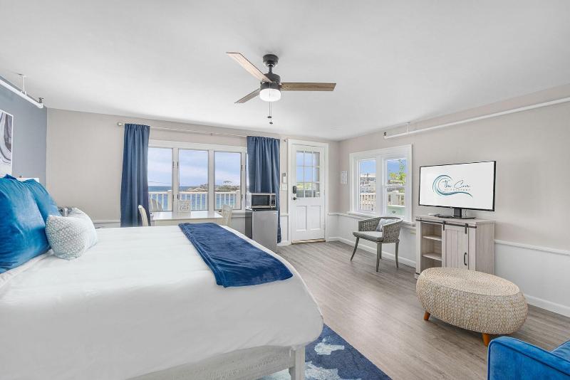 The Cove At Rockport Hotel image