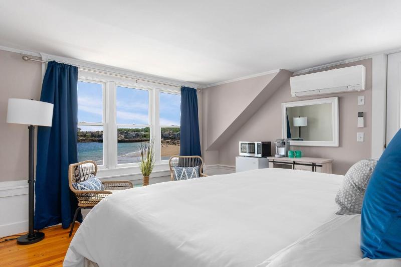 The Cove At Rockport Hotel image