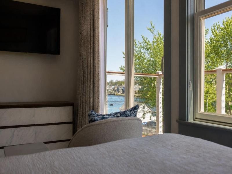The Cove At Rockport Hotel image