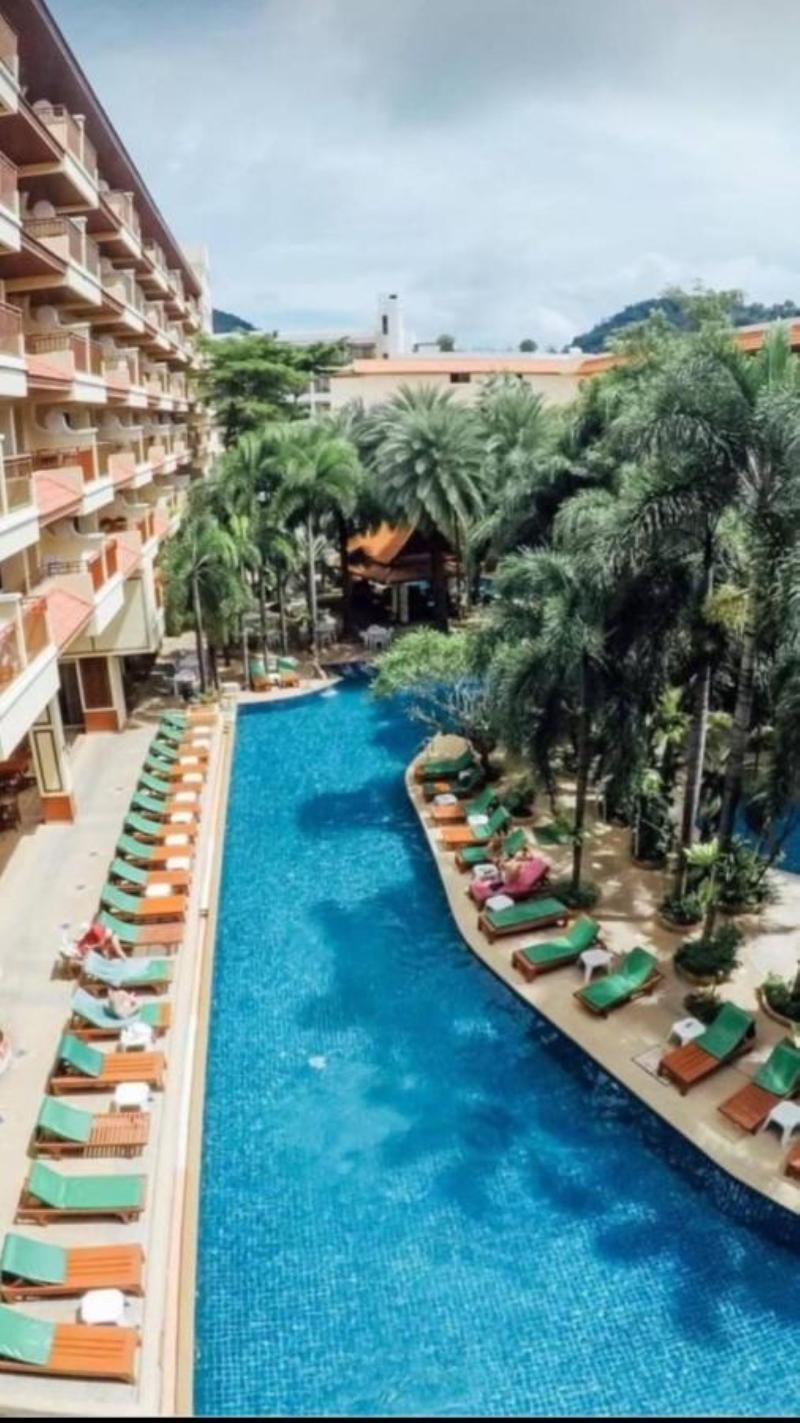 B Buri Hotel 2