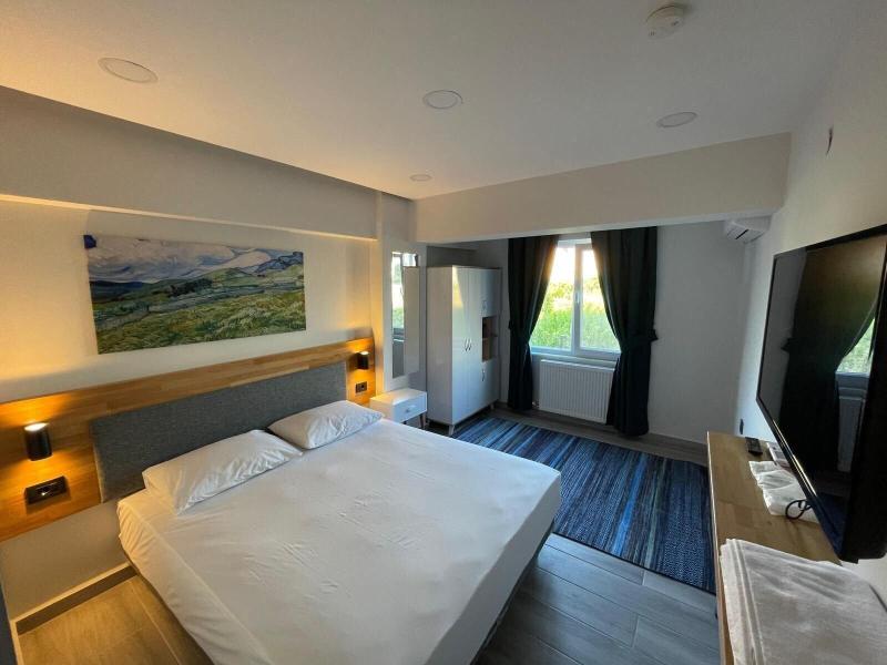Royalova Otel image