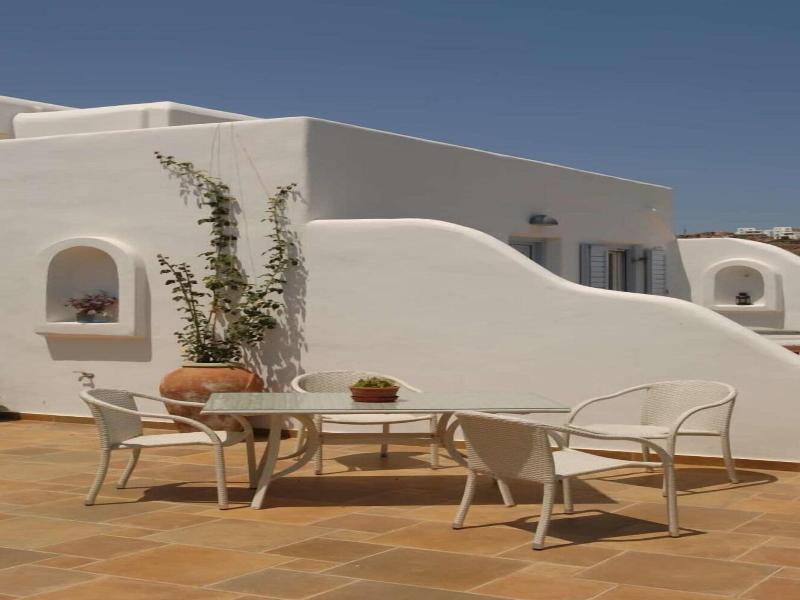Lino Apartments