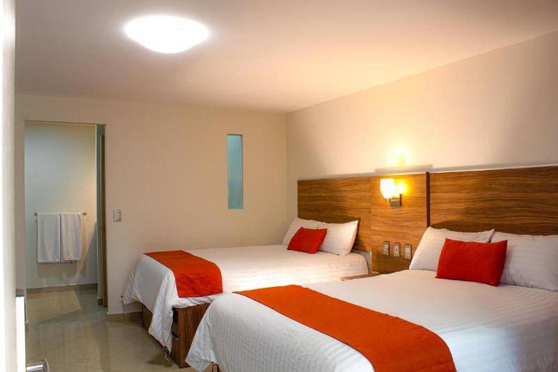 La Casa Del Reloj image