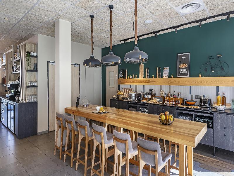 Best Western Coeur De Maurienne Restaurant&Spa image