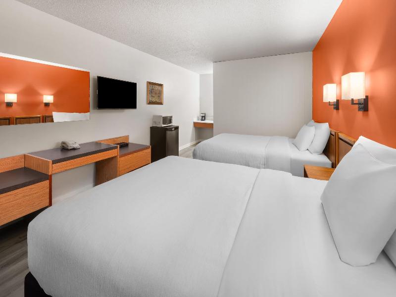 Howard Johnson By Wyndham Edson image