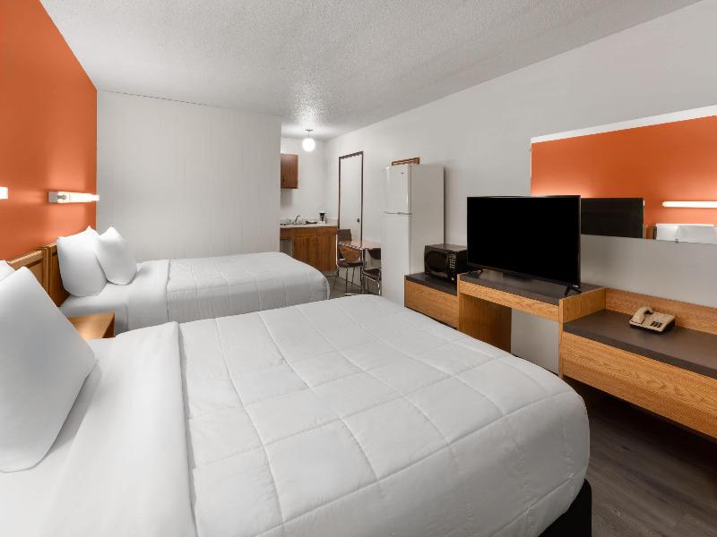 Howard Johnson By Wyndham Edson image