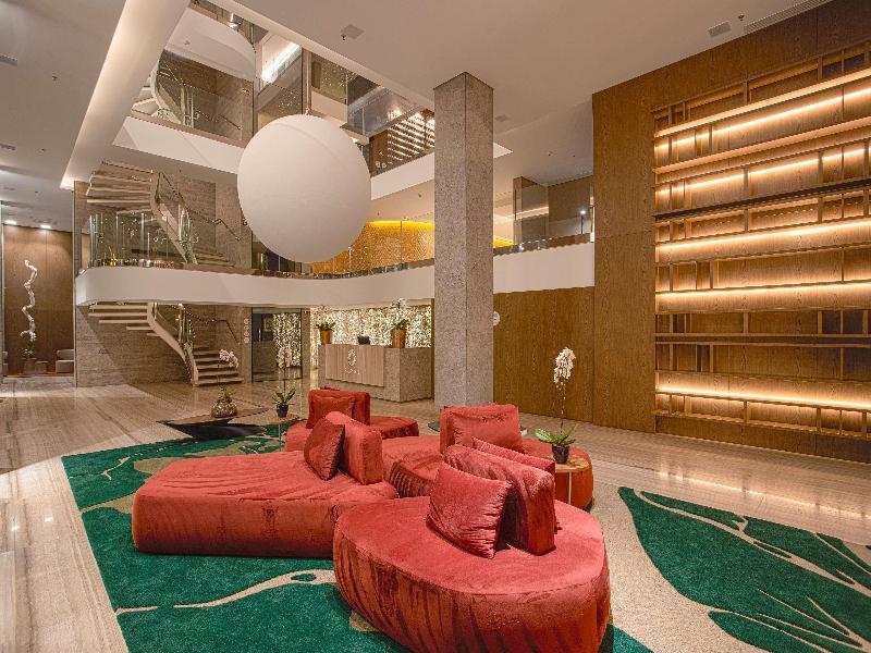 Hotel Suryaa Pinhais Curio Collection by Hilton