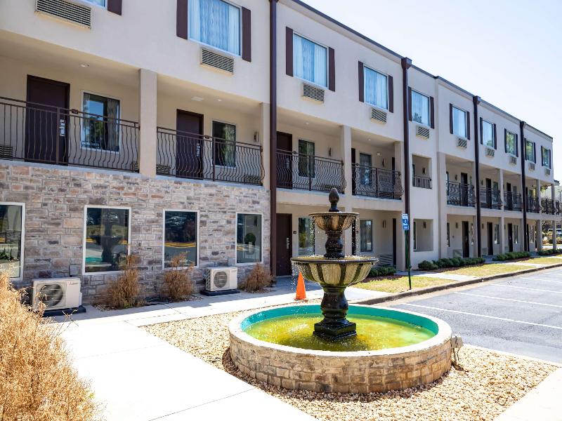 Days Inn By Wyndham College Park Atlanta Airport S — general view