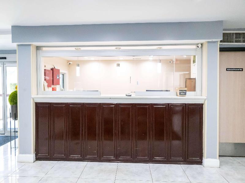 Days Inn By Wyndham College Park Atlanta Airport S image
