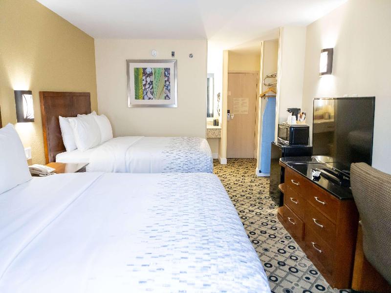 Days Inn By Wyndham College Park Atlanta Airport S image