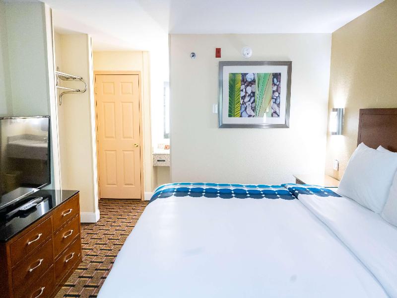 Days Inn By Wyndham College Park Atlanta Airport S image