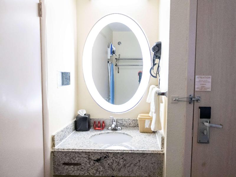 Days Inn By Wyndham College Park Atlanta Airport S image