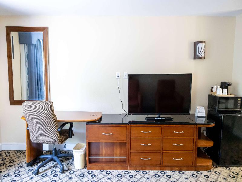 Days Inn By Wyndham College Park Atlanta Airport S image