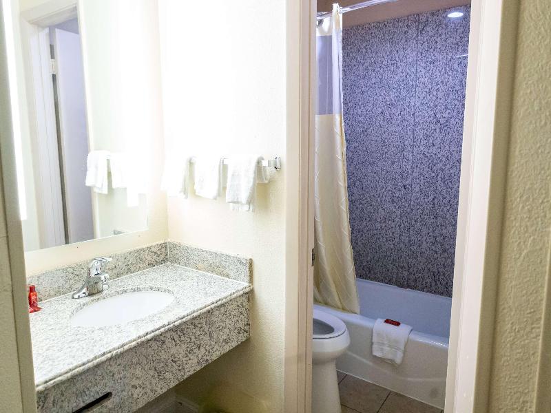 Days Inn By Wyndham College Park Atlanta Airport S image