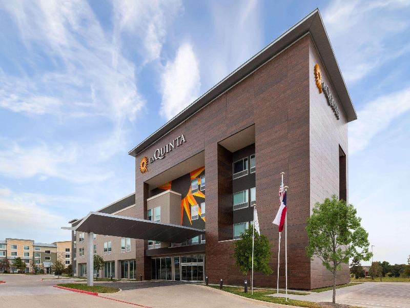La Quinta Inn & Suites Austin Parmer/tech Ridge image
