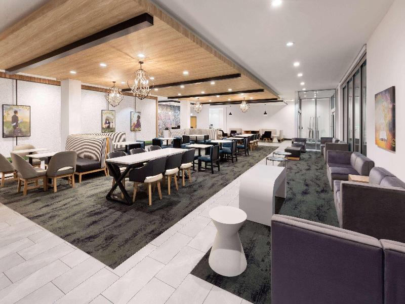 La Quinta Inn & Suites Austin Parmer/tech Ridge image