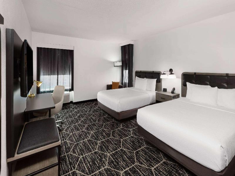 La Quinta Inn & Suites Austin Parmer/tech Ridge image