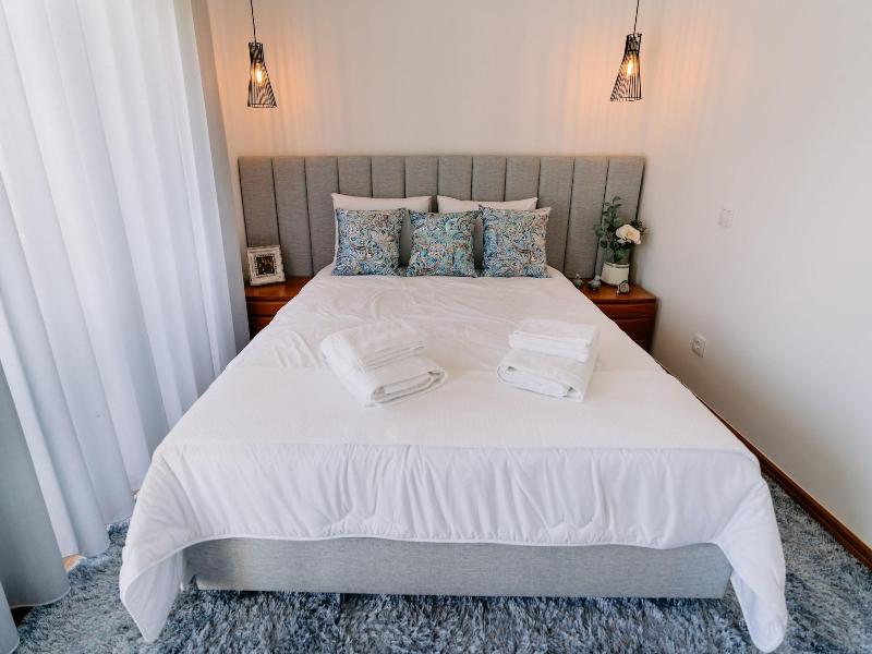 Coliving The VALLEY With Coworking Space Open 24-7 image