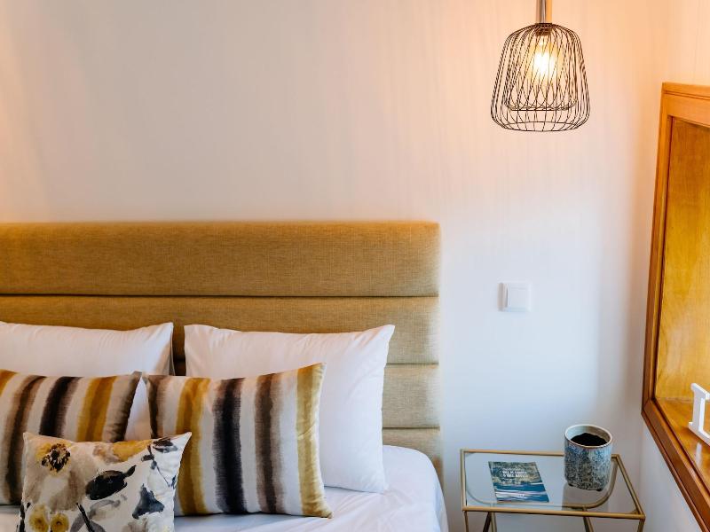 Coliving The VALLEY With Coworking Space Open 24-7 image