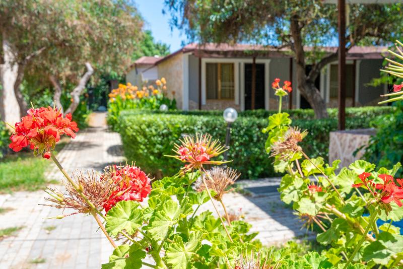 Aperion Beach  Hotel