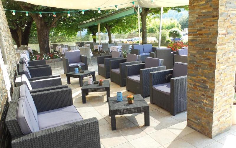 Logis Hotel Le Mas De La Prairie image