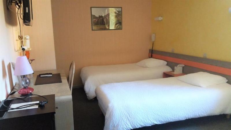 Logis Hotel Le Mas De La Prairie image