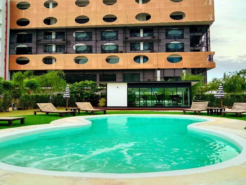 Hotel Fuse Rayong Sha Extra Plus image