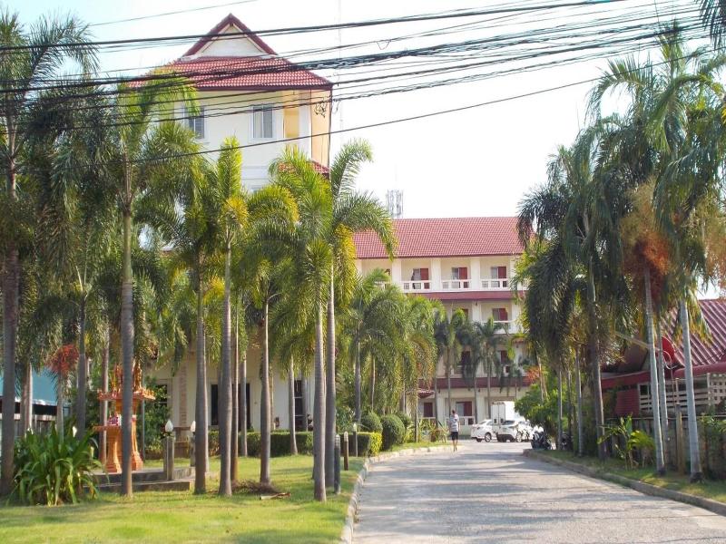 A P Garden Hotel