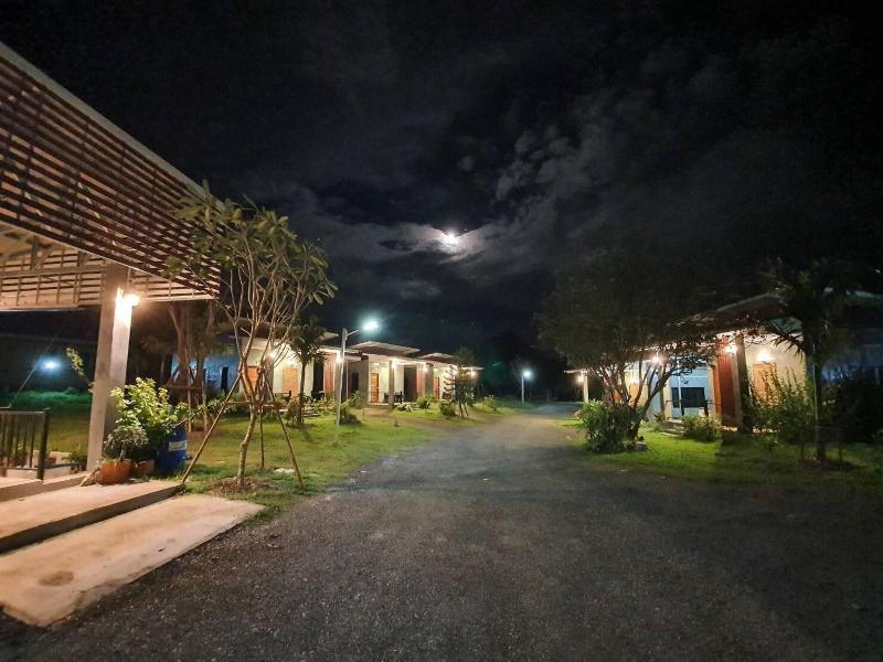 B Tel Chom Thong Resort Chiang Mai
