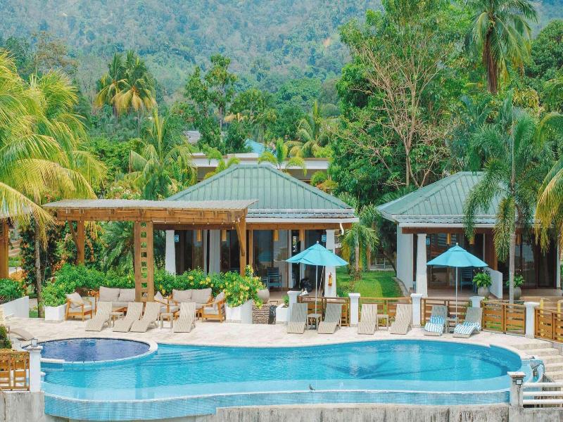 Paraiso Rainforest And Beach Hotel image