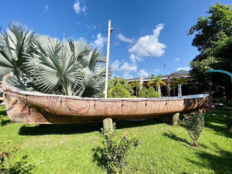 Paraiso Rainforest And Beach Hotel image