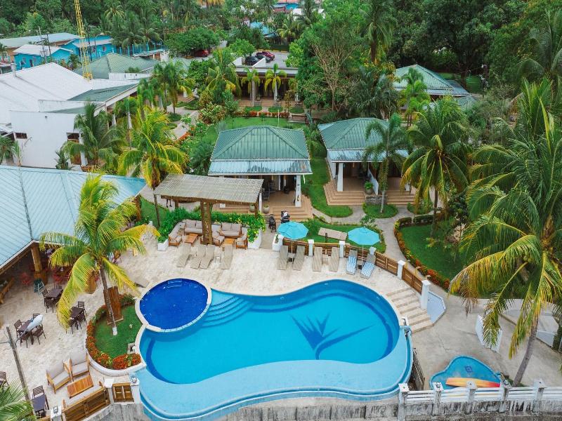 Paraiso Rainforest And Beach Hotel image