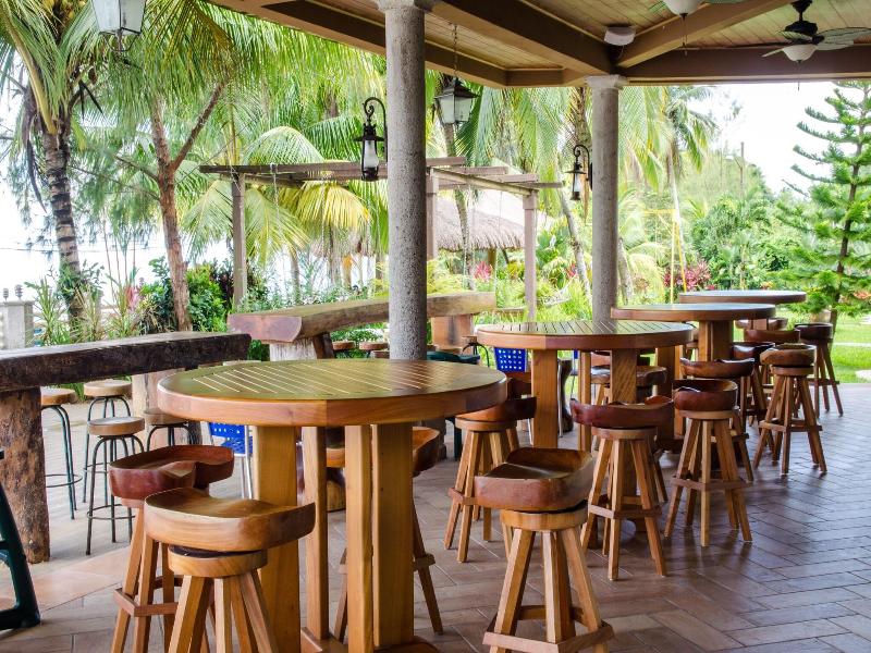 Paraiso Rainforest And Beach Hotel image
