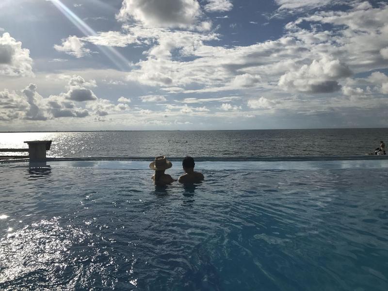 Paraiso Rainforest And Beach Hotel image