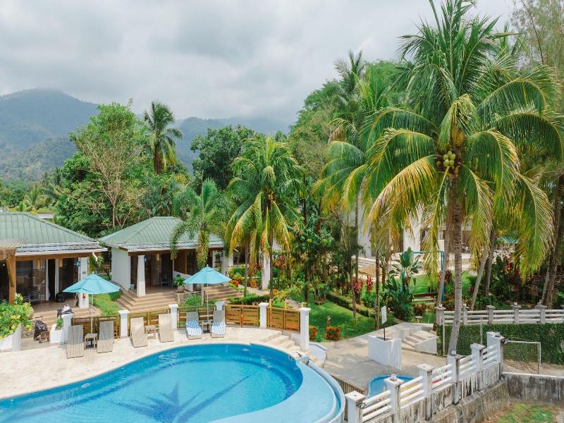 Paraiso Rainforest And Beach Hotel image