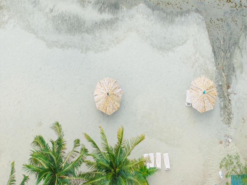 Paraiso Rainforest And Beach Hotel image