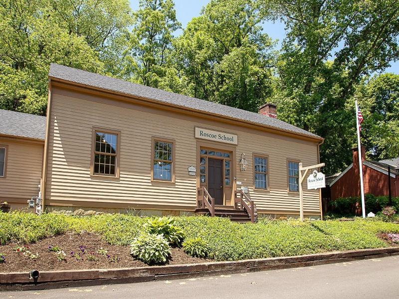 Country Squire Inn Suites