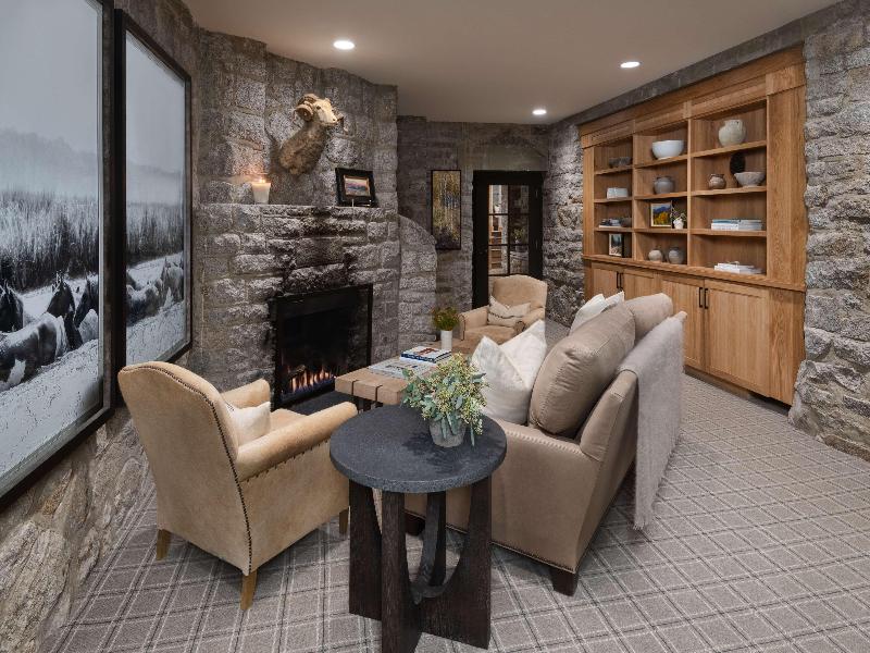 The Snowpine Lodge image