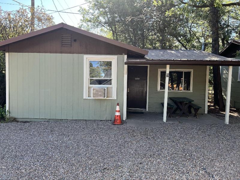Hidden Rest Cabins Resort image