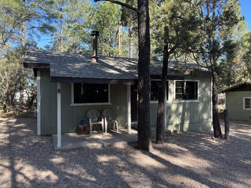 Hidden Rest Cabins Resort image