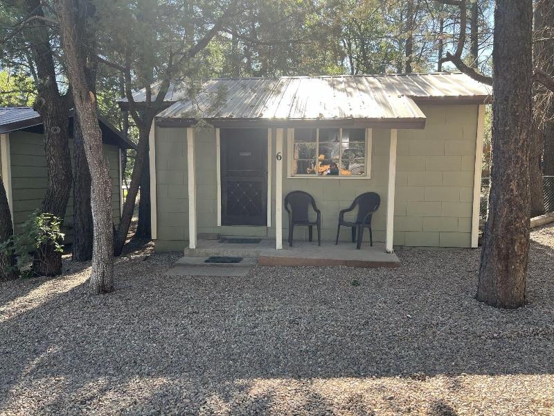 Hidden Rest Cabins Resort image 10