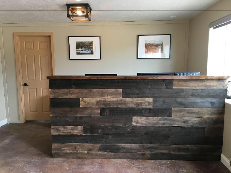 Mountain Ridge Cabins And Lodging