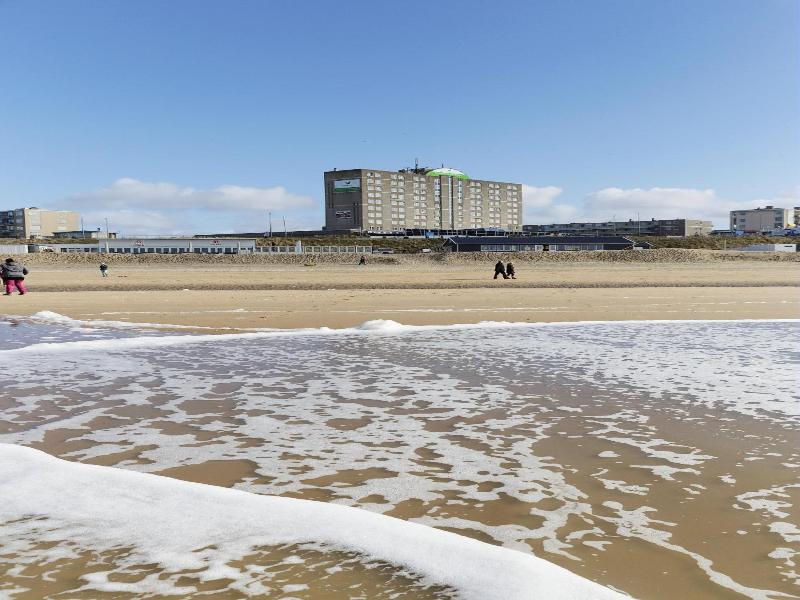 Beach Hotel Zandvoort By Center Parcs image