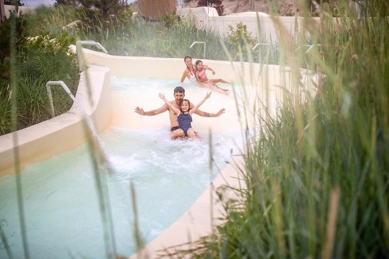 Beach Hotel Zandvoort By Center Parcs image