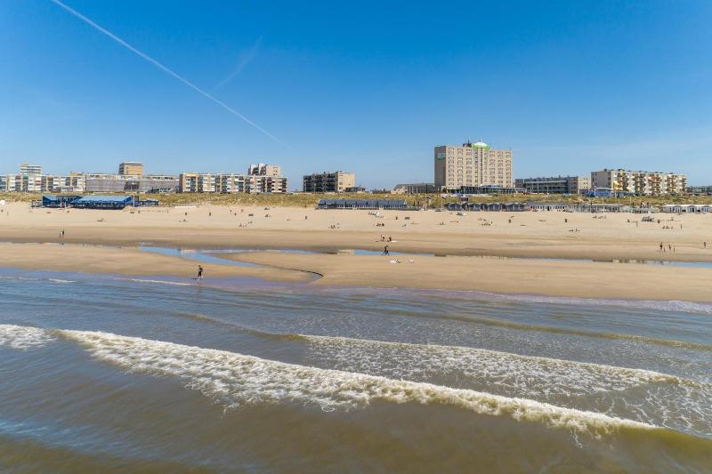Beach Hotel Zandvoort By Center Parcs image