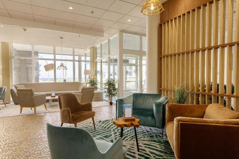 Beach Hotel Zandvoort By Center Parcs image
