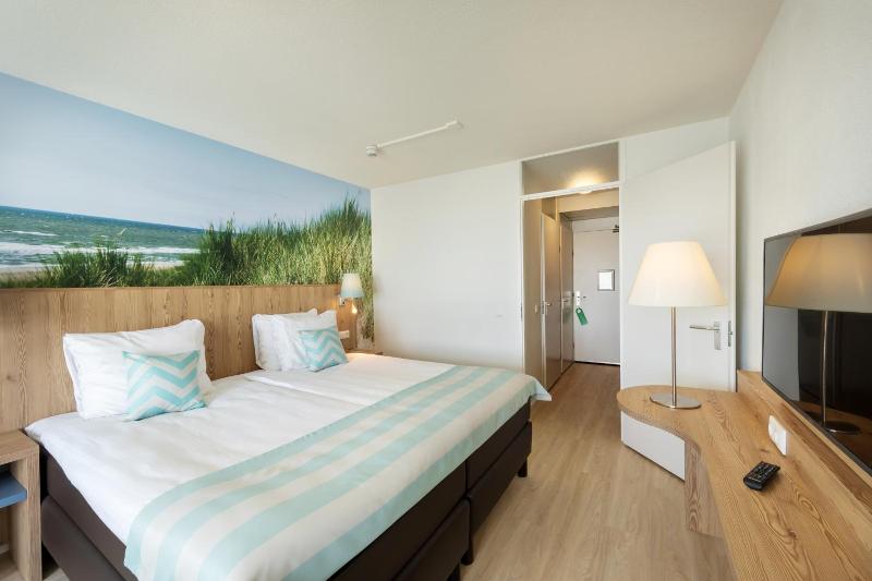 Beach Hotel Zandvoort By Center Parcs image